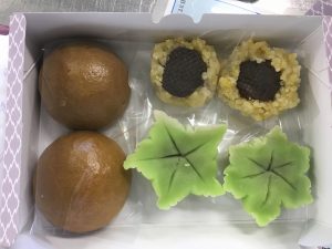 老舗での和菓子作りと甘味処体験