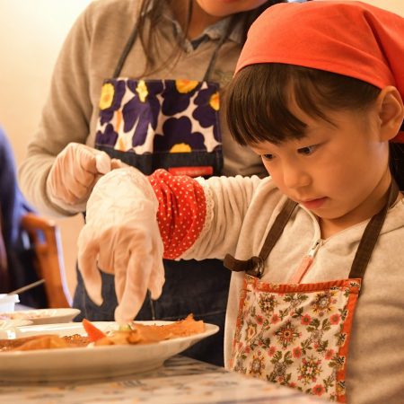 南欧カフェで子どもお仕事体験