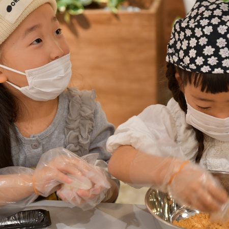 守山のおはぎカフェで子どもお仕事体験