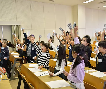 お寿司で学ぶお仕事体験