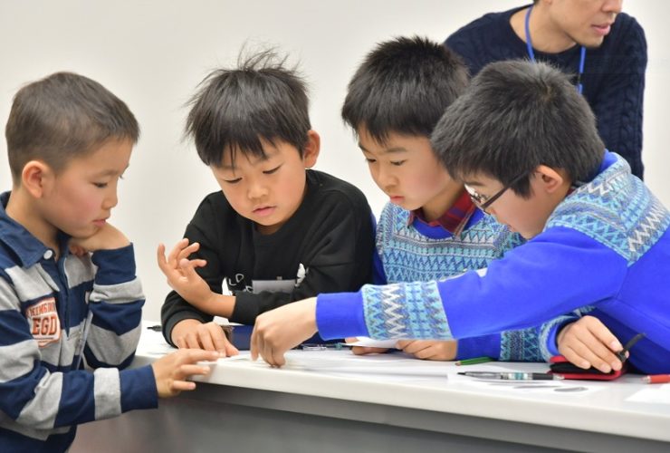 飛行機で学ぶお仕事体験