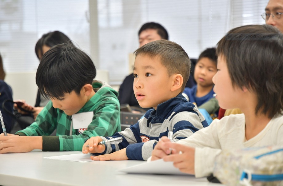 飛行機で学ぶお仕事体験